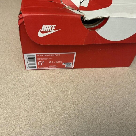 New! Womens Nike Air Vapormax Plus Pink Spell/Citron Pulse Running Shoes. SZ 6.5 - Picture 8 of 9